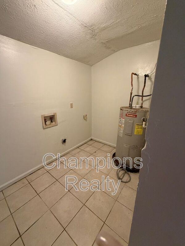 1508 Bowie Ave #B - Photo 7 of 18