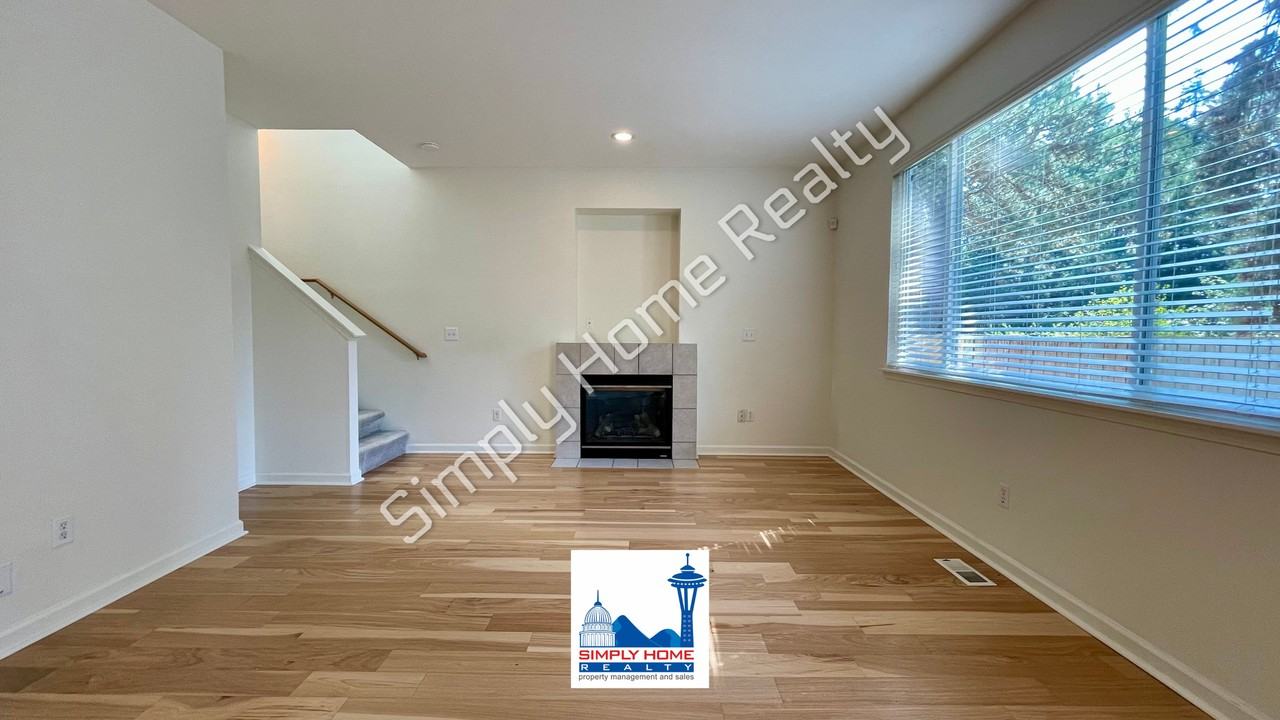 6733 Steamer Dr Se - Photo 5 of 29