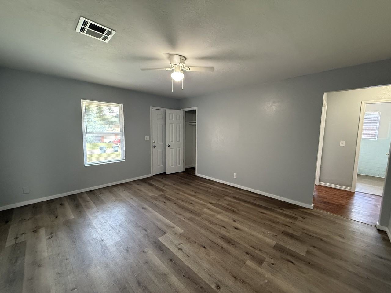 224 Nw 85th St - Photo 2 of 15