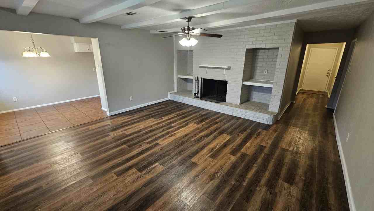 4410 Adonis Dr - Photo 4 of 20