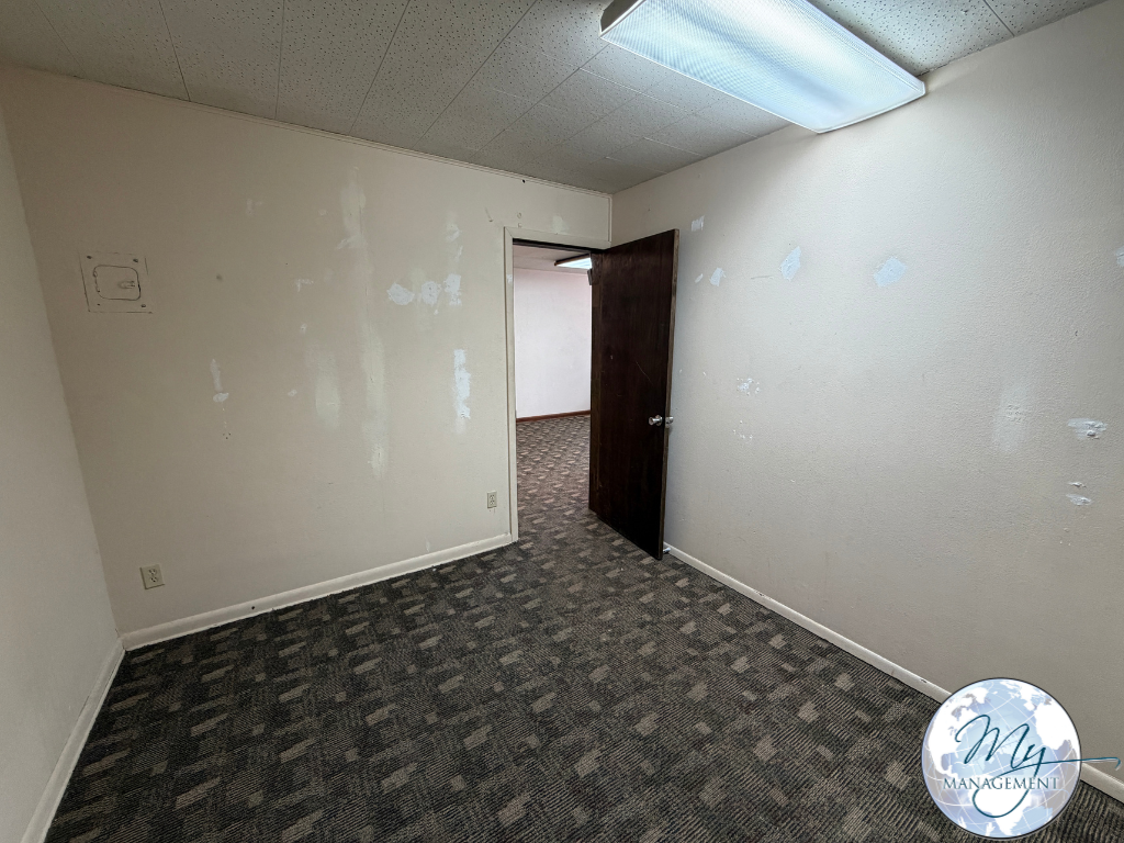 213 N Lincoln Ave - Photo 5 of 10