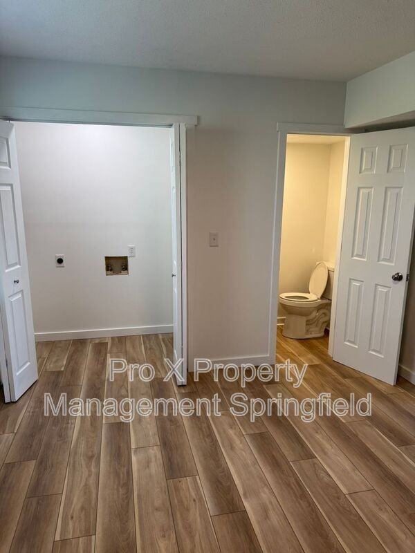 615 E Bain St - Photo 6 of 18