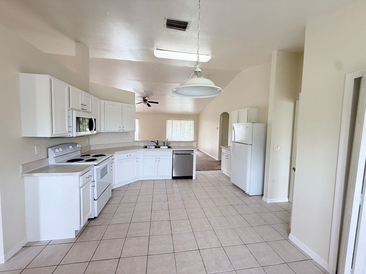 706 Oro Ave S - Photo 2 of 20