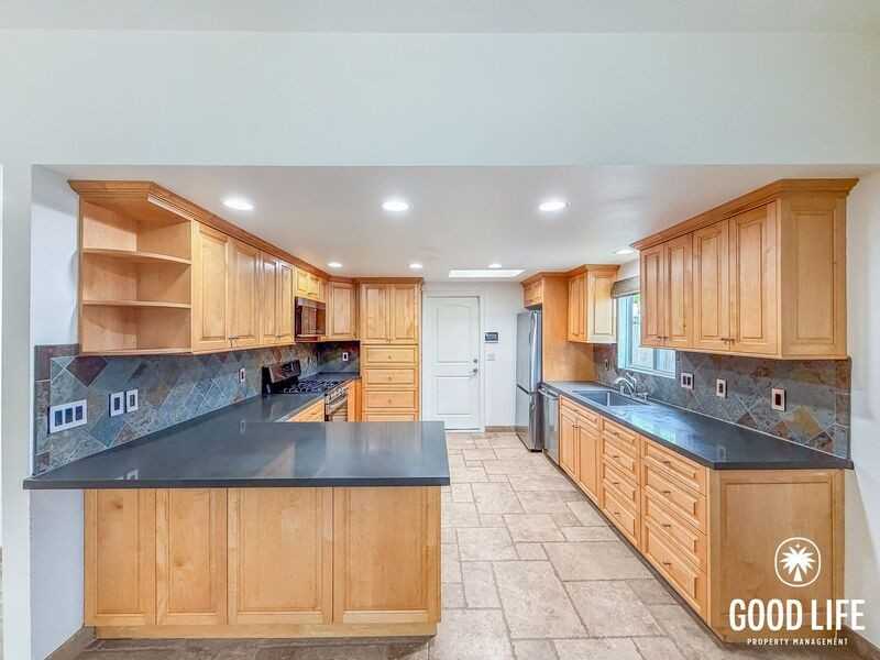 2726 Tonto Way - Photo 4 of 25