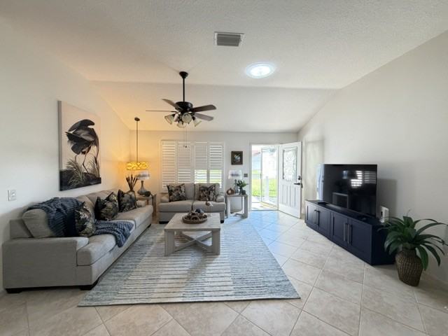 3024 Burbank Ln - Photo 2 of 28