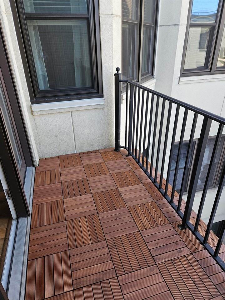 1301 Adams St - Photo 5 of 26