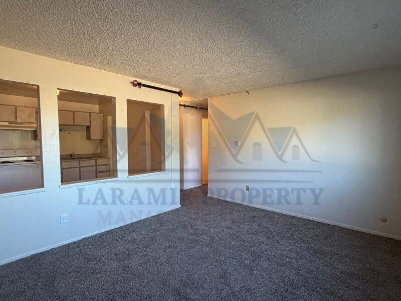 2310 E Garfield St #B5 - Photo 7 of 12