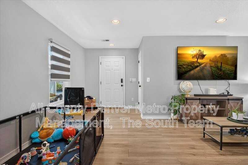 9727 Marmot Ridge Cir - Photo 4 of 28