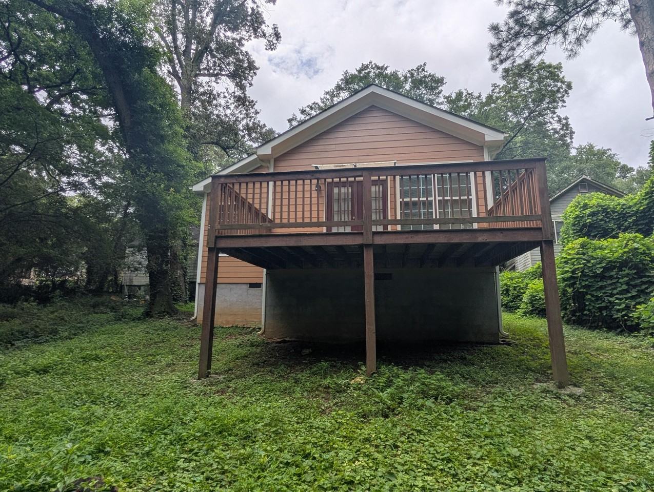 1903 Chattahoochee Pl - Photo 2 of 16