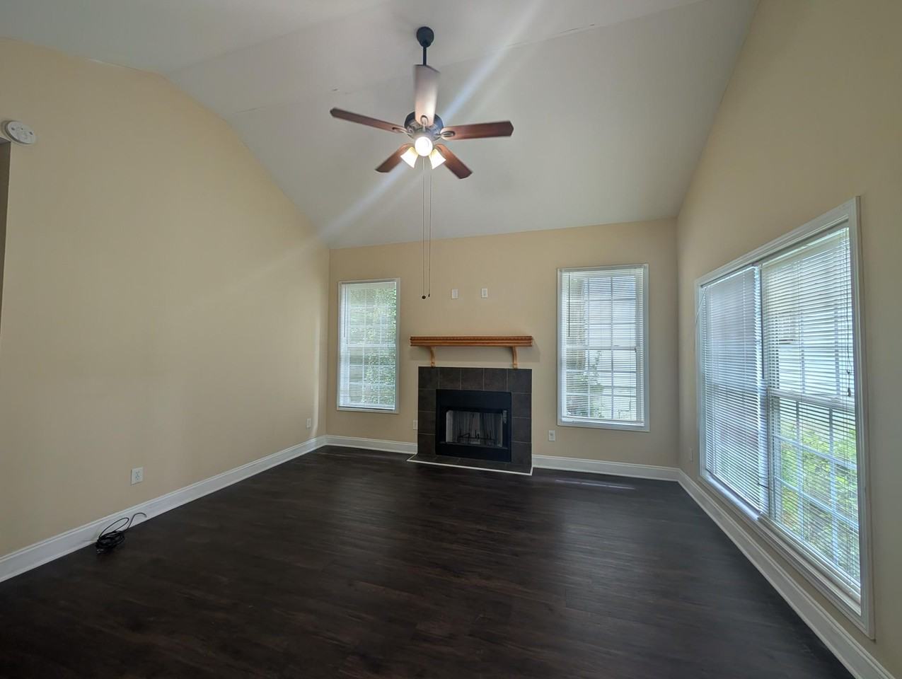 1903 Chattahoochee Pl - Photo 3 of 16