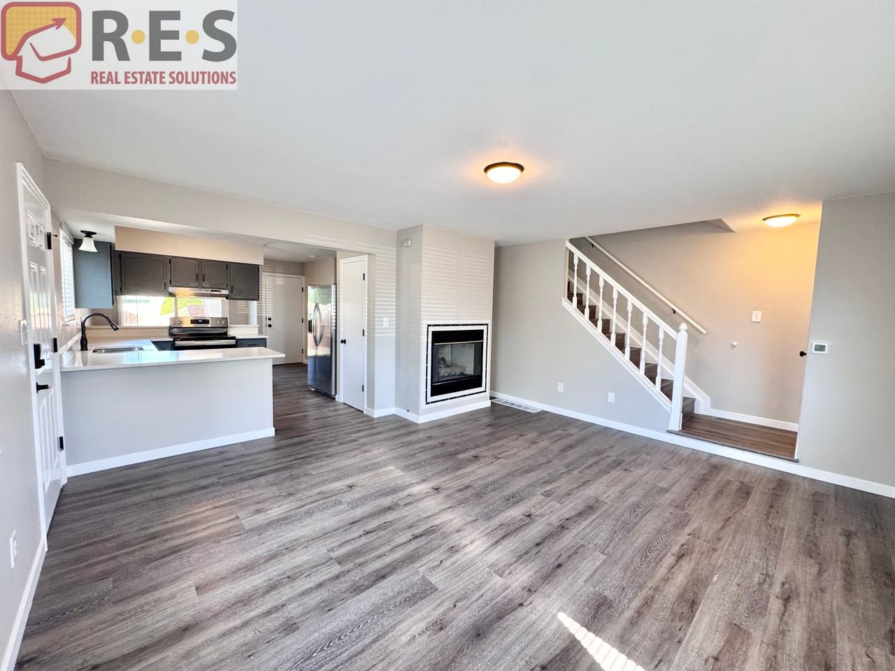 1330 Terry St - Photo 6 of 10
