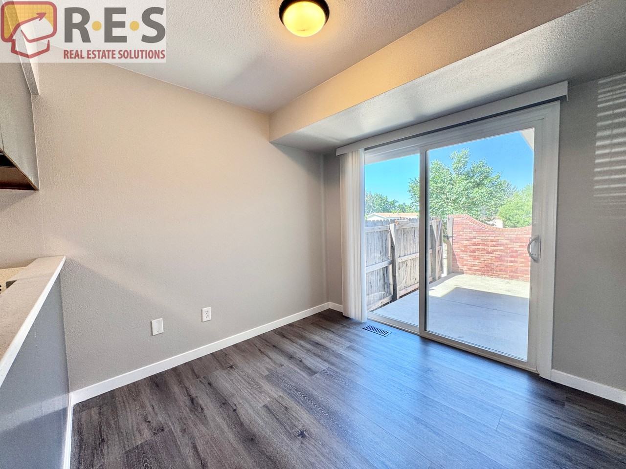 1330 Terry St - Photo 7 of 10