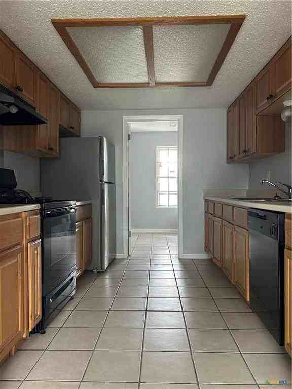 2006 Ruiz Dr - Photo 2 of 25