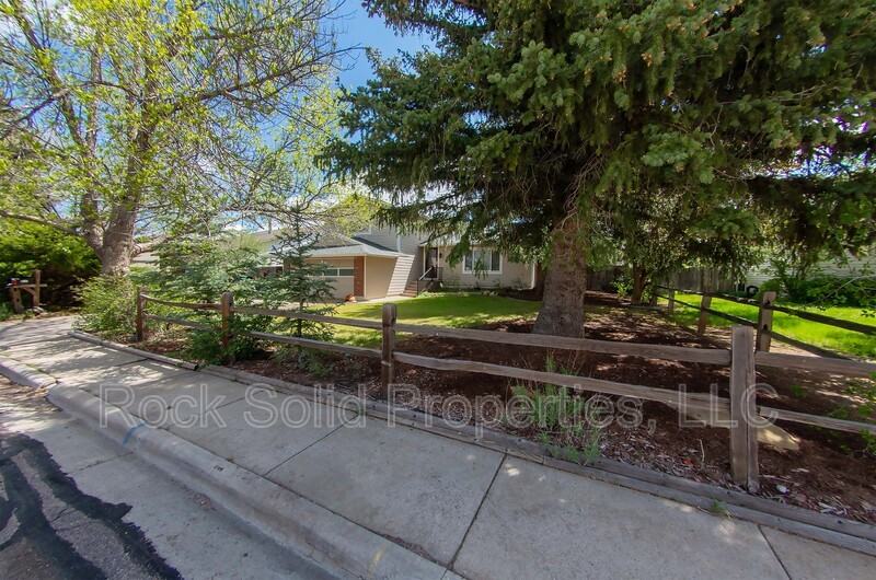 7231 Bomar Dr - Photo 3 of 31