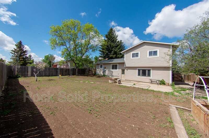 7231 Bomar Dr - Photo 5 of 31
