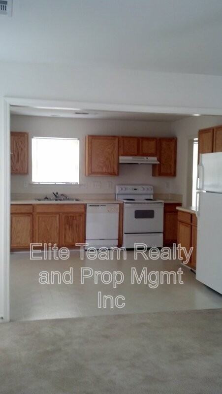 111 Fairmont Cir - Photo 2 of 11