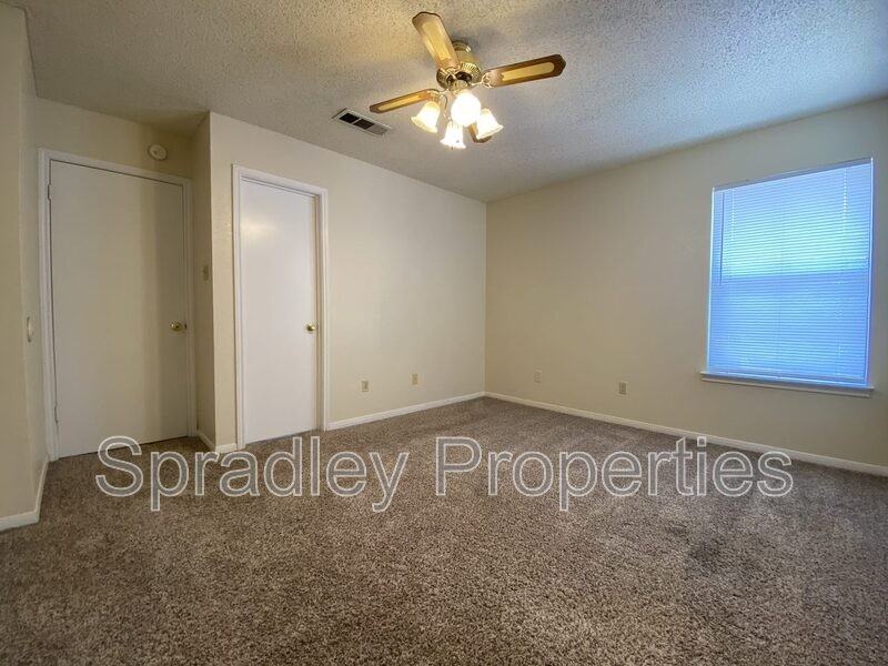 4801 Stone Ridge Dr - Photo 7 of 11