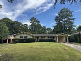featured image of 2922 Mary Ann Dr