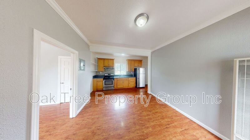 884 32nd St #884 - Photo 2 of 24