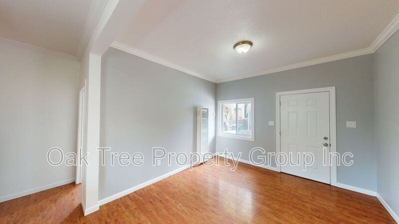 884 32nd St #884 - Photo 3 of 24