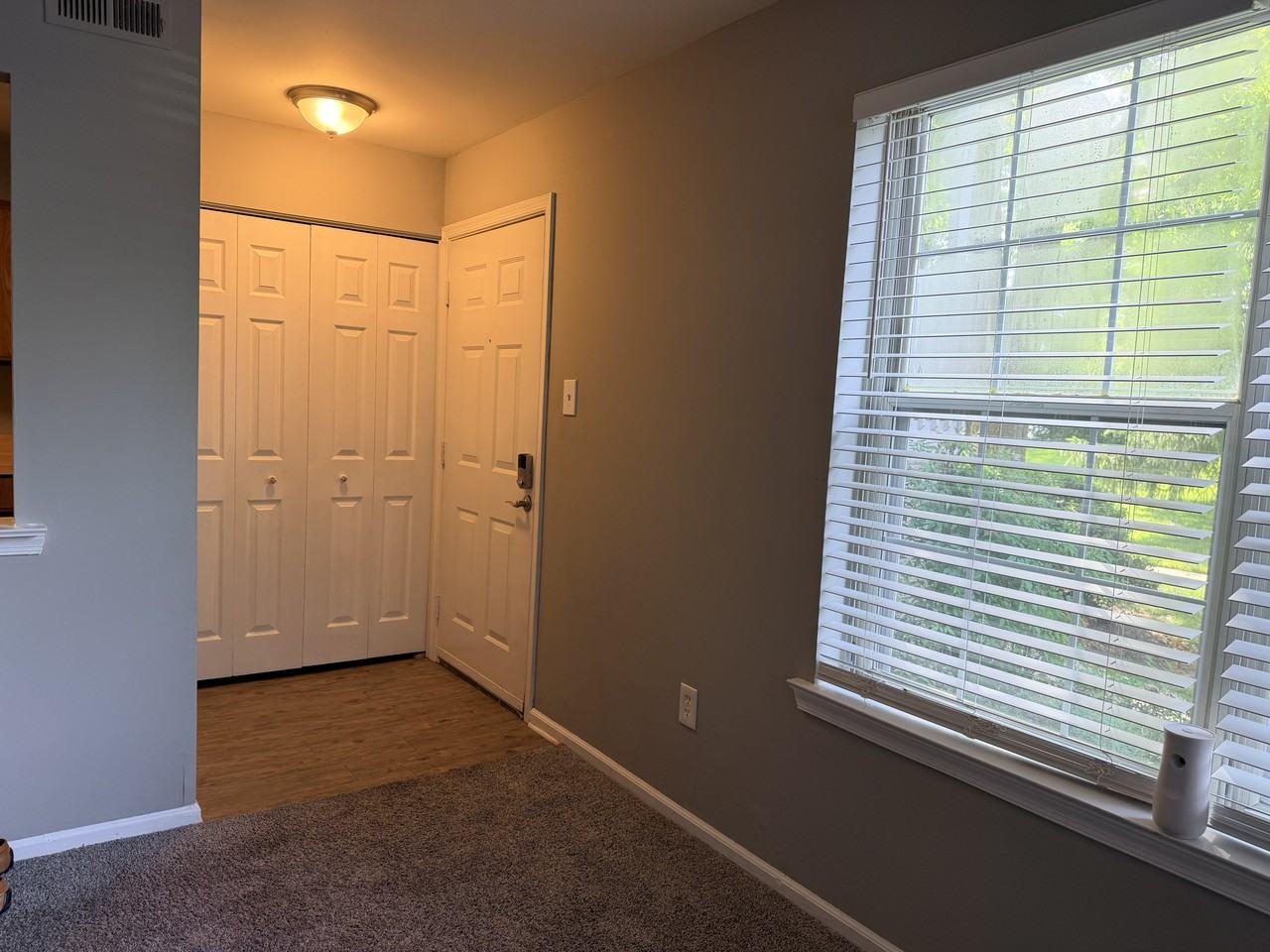 2408 Beacon Hill Dr - Photo 7 of 16