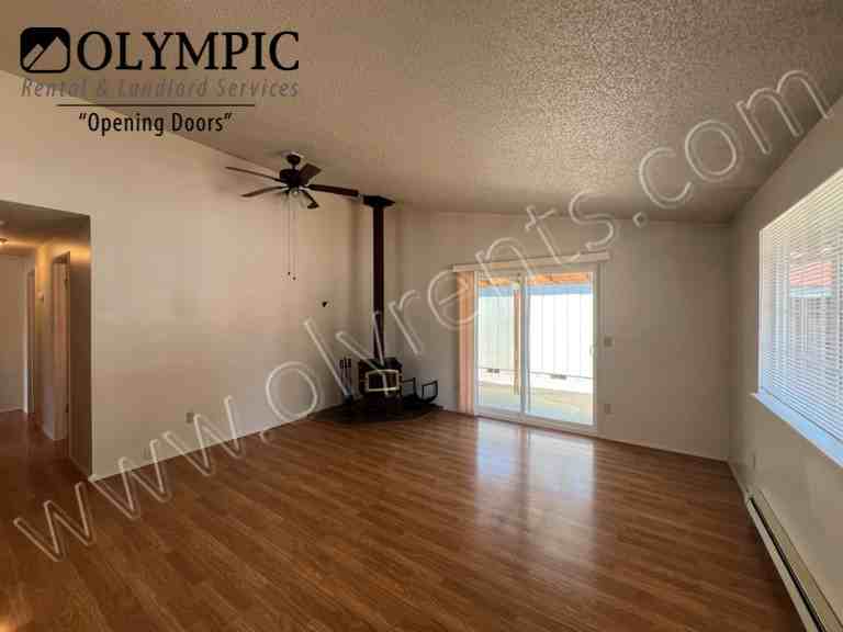 4940 Cottage Ln Se - Photo 2 of 18