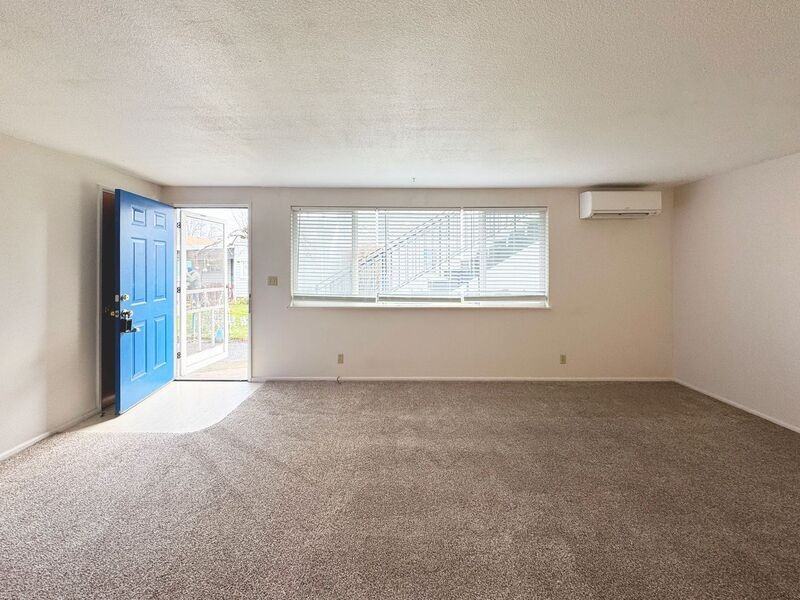 345 Moore St - Photo 4 of 25