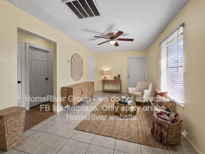 1306 Meriweather Ave - Photo 2 of 19