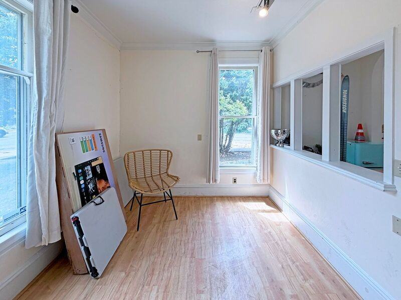 1588 Patterson St - Photo 5 of 25