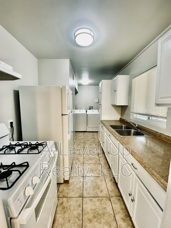 2302 E Monterey Vis - Photo 3 of 19
