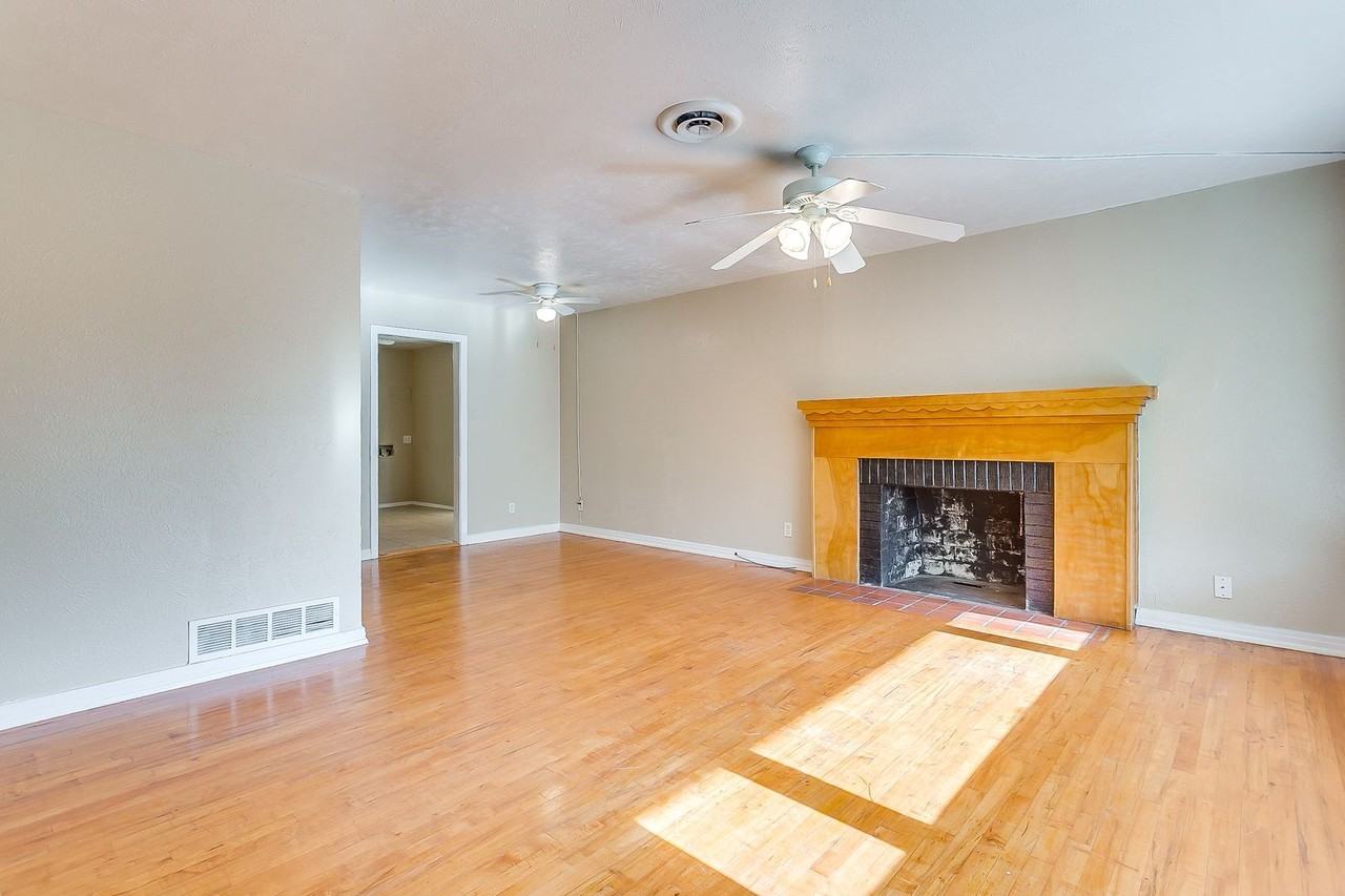 3928 Winfield Ave - Photo 3 of 33