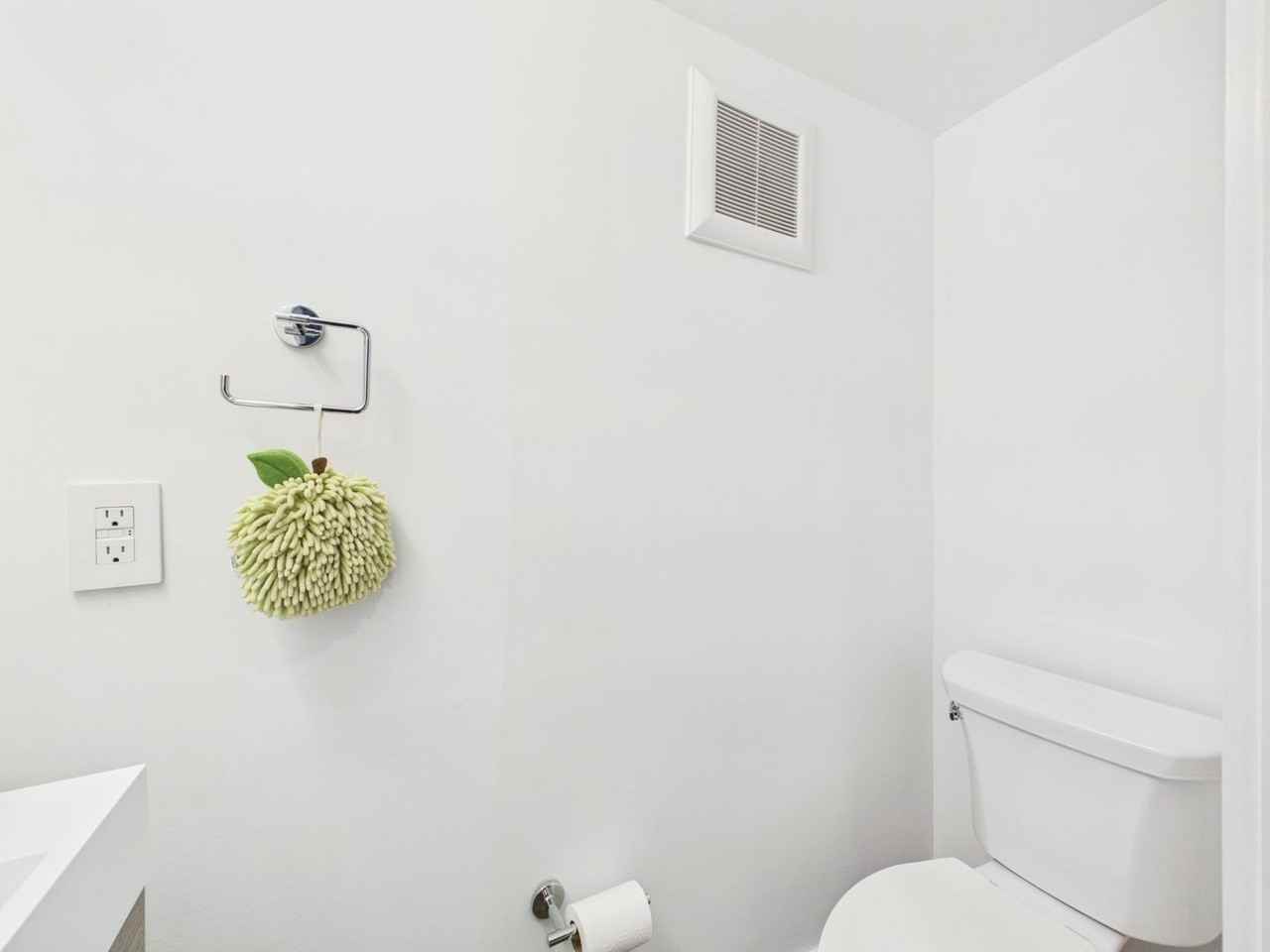1335 S Garnet St - Photo 5 of 50