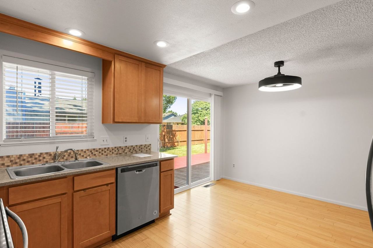 4587 Se Mason Ln - Photo 6 of 18