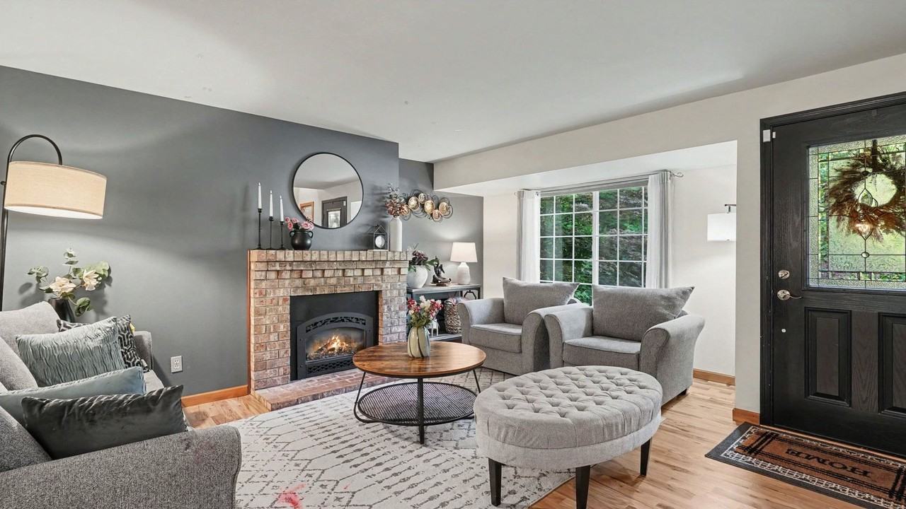 27523 Ne 31st Ct - Photo 3 of 17