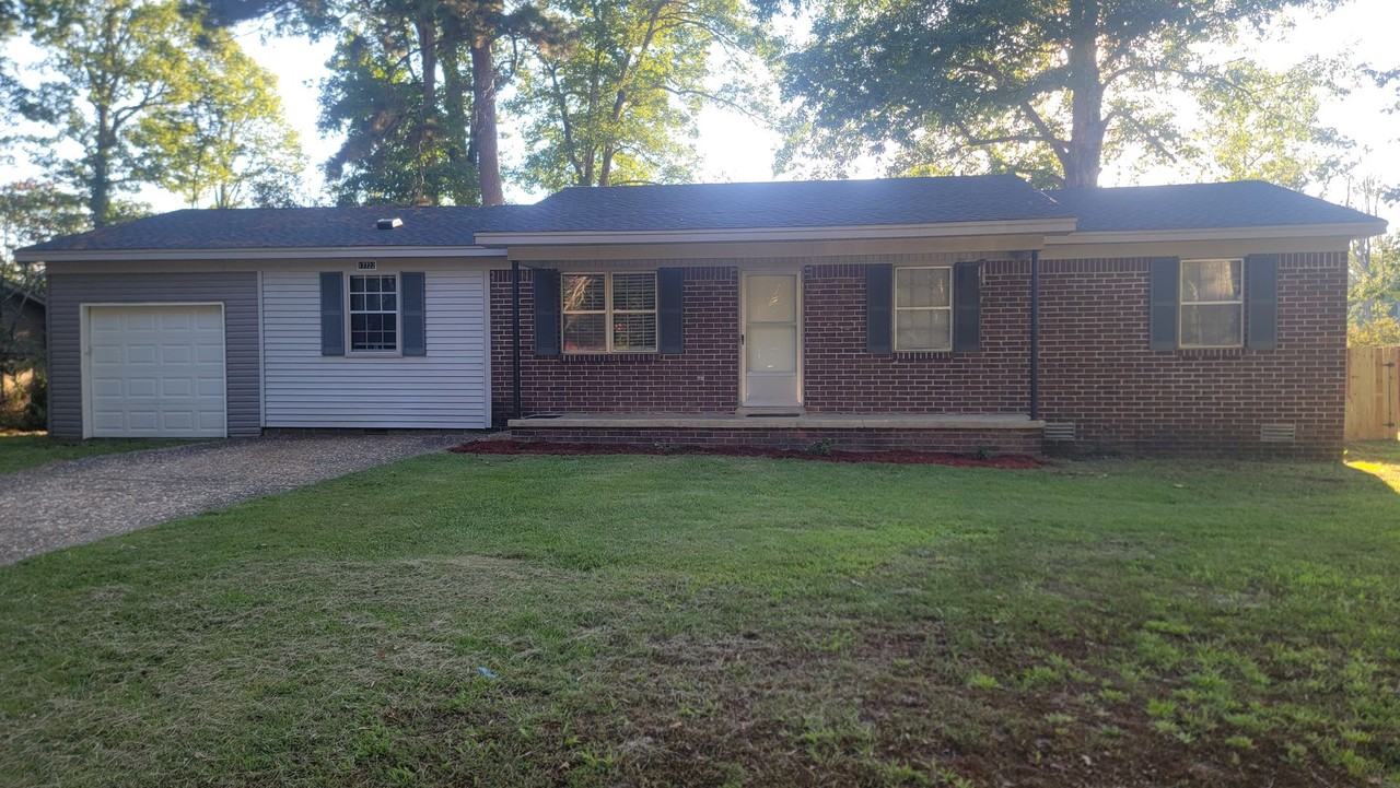17722 Michael Todd Ln - Photo 2 of 35