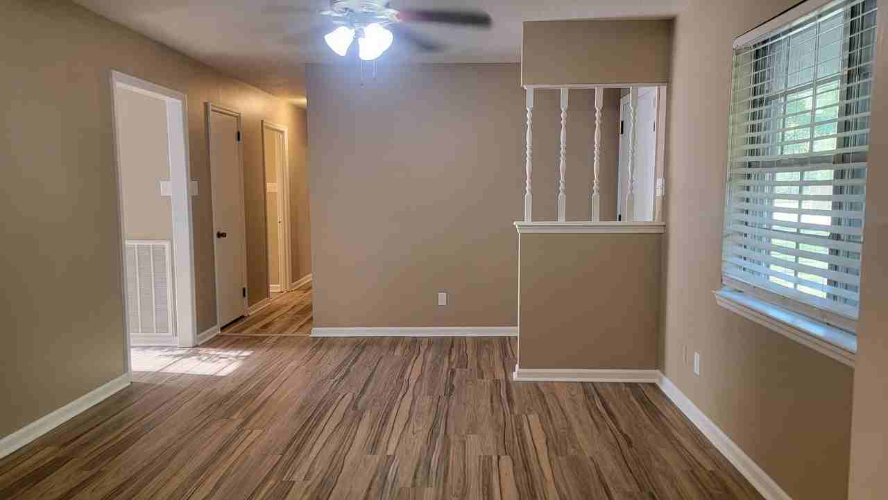 17722 Michael Todd Ln - Photo 4 of 35