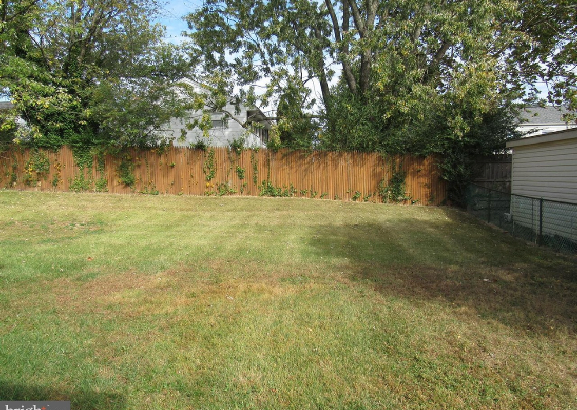 7114 E Cedar St - Photo 2 of 3