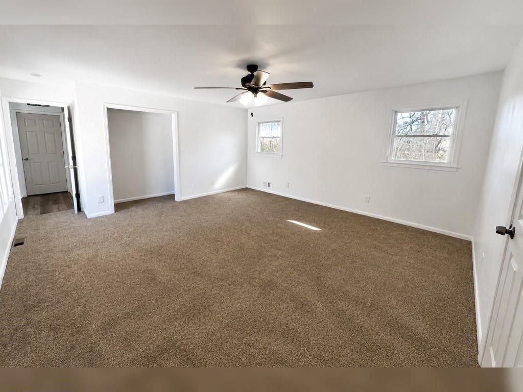1033 Highway 155 N ##B - Photo 3 of 22