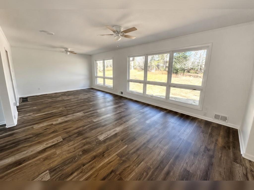 1033 Highway 155 N ##B - Photo 5 of 22