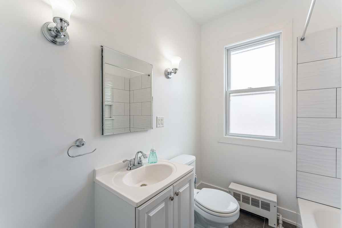 2125 Wesley Ave ##2 - Photo 2 of 19