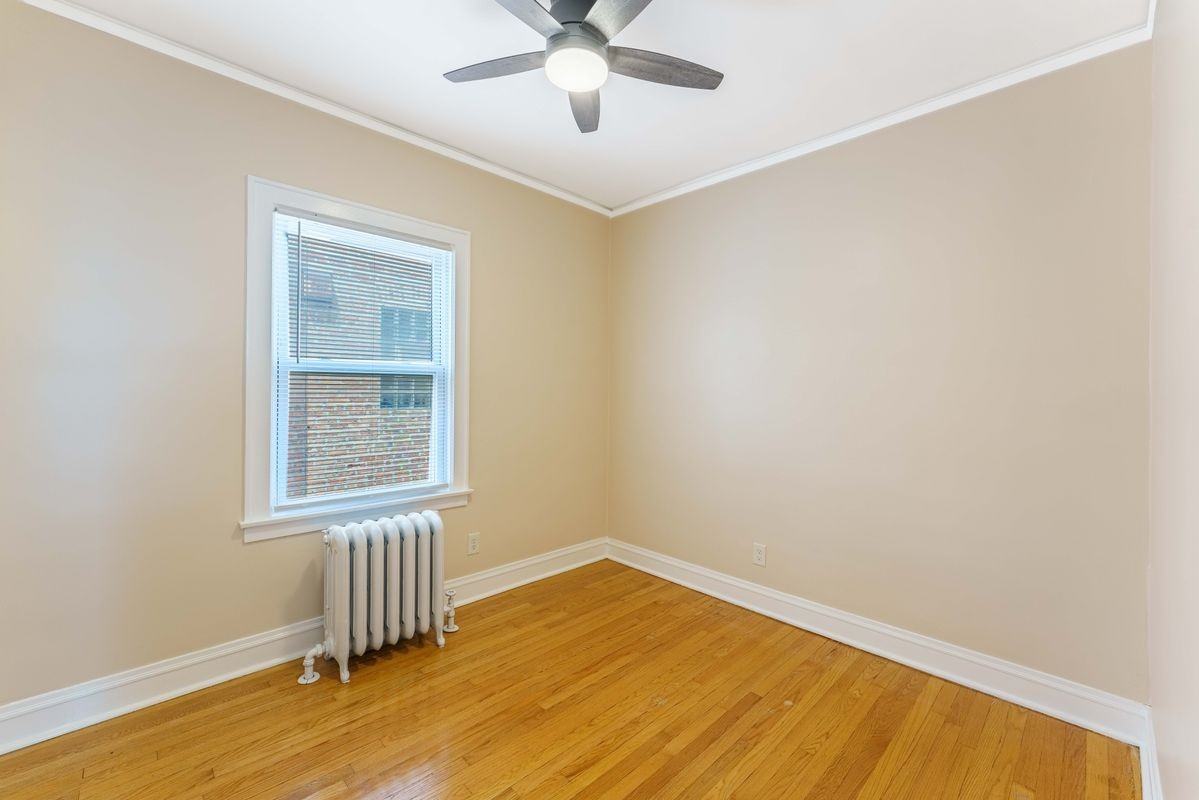 2125 Wesley Ave ##2 - Photo 4 of 19