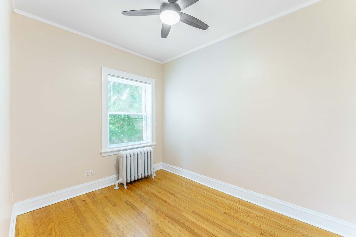 2125 Wesley Ave ##2 - Photo 7 of 19