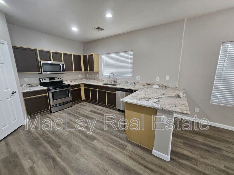 25850 W Pleasant Ln - Photo 5 of 25