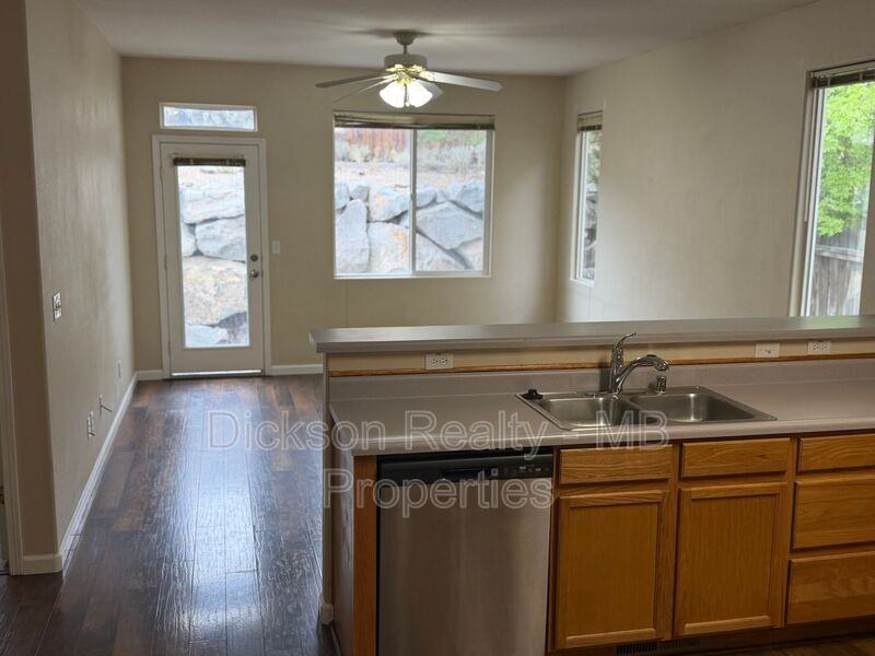 2388 Sapphire Ridge Way - Photo 4 of 19