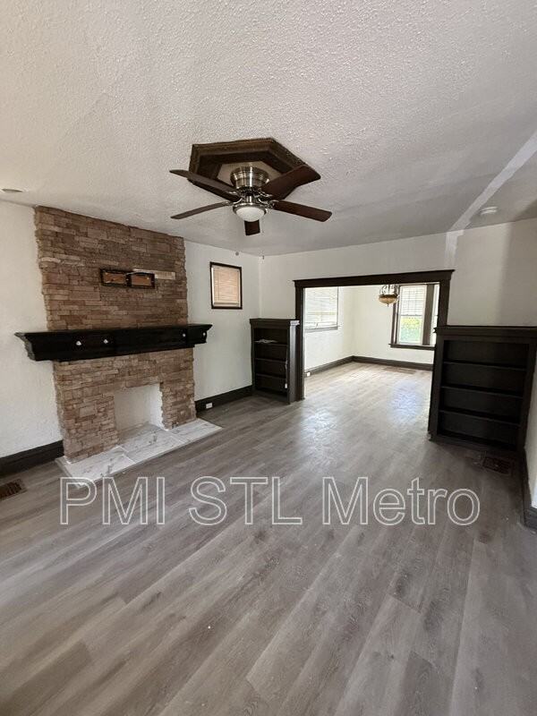 5952 Kennerly Ave - Photo 2 of 9