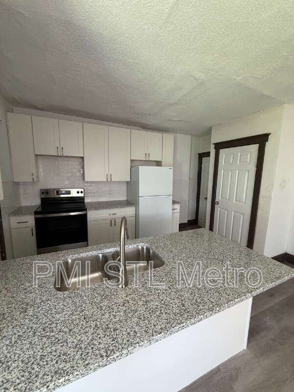 5952 Kennerly Ave - Photo 3 of 9