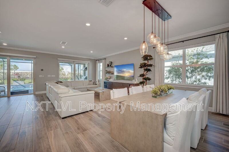 16112 Lakeland Dr - Photo 4 of 31