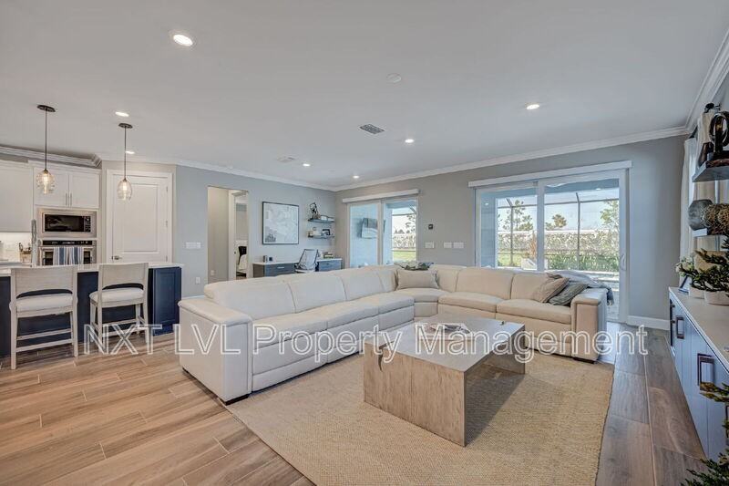 16112 Lakeland Dr - Photo 5 of 31
