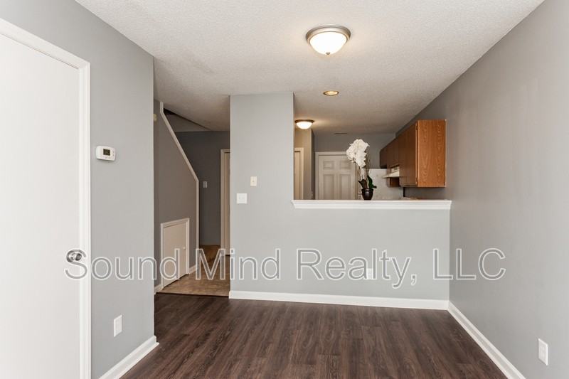 2809 Ferret Ct - Photo 5 of 24