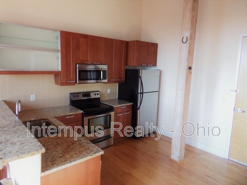 150 E Main St #611 - Photo 3 of 20
